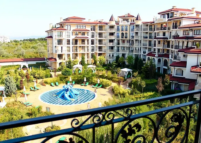 Poseidon Vip Club Balneo & Hotel de apartamente 4*