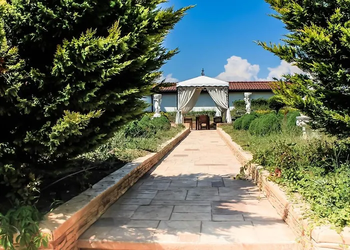 Poseidon Vip Club Balneo & Hotel de apartamente 4*