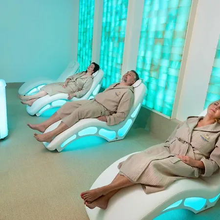 Poseidon Vip Club Balneo & 아파트호텔 4*