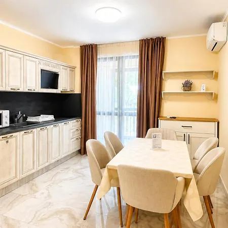 Aparthotel Poseidon Vip Club Balneo & 4*
