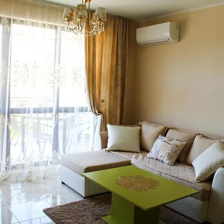 아파트호텔 Poseidon Vip Club Balneo & 네세부르