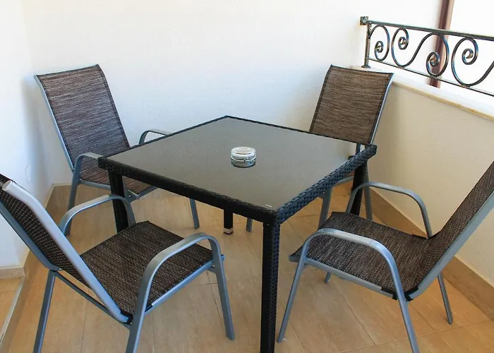 Poseidon Vip Club Balneo & 아파트호텔 4*