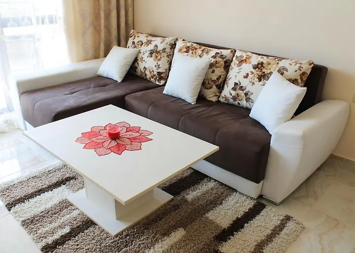 아파트호텔 Poseidon Vip Club Balneo & 네세부르